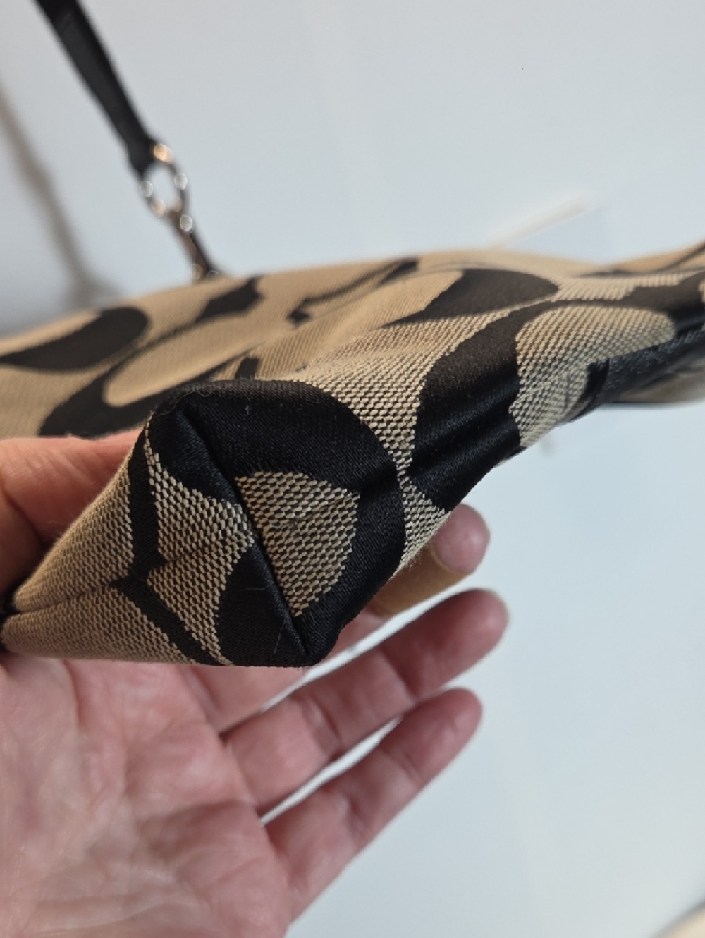 Coach Black and Tan Signature Crossbody Pouch - Picture 3 of 7
